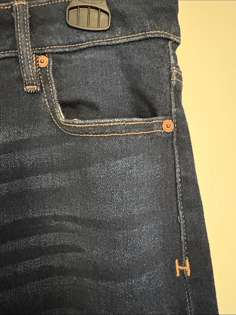 Hidden - Women’s Wide-Leg Jeans in Dark Blue - Picture 4 of 5
